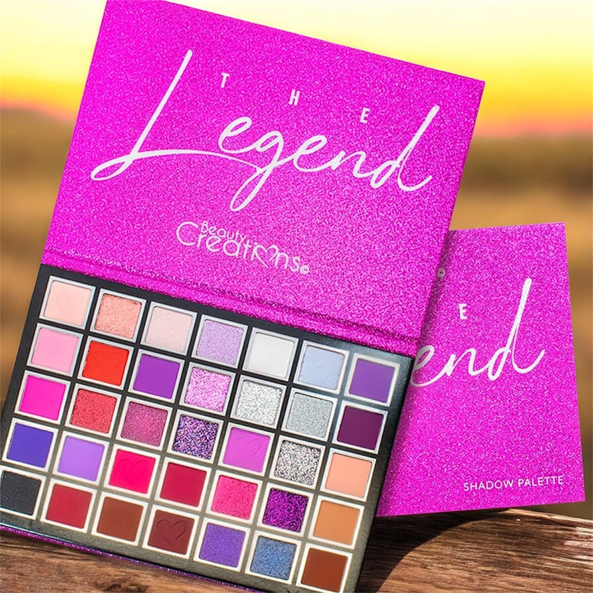 THE LEGEND EYESHADOW PALETTE