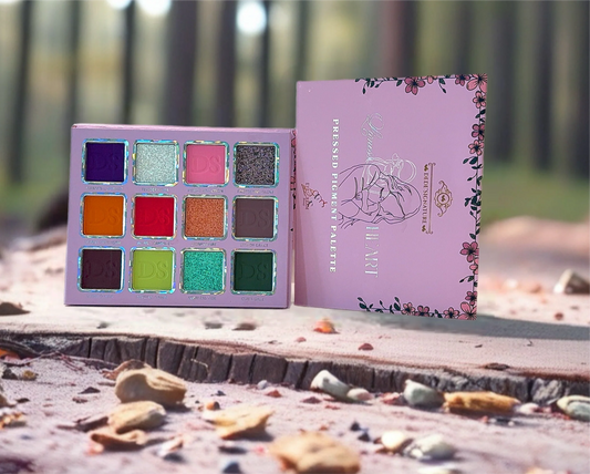 LIONESS HEART PRESSED PIGMENT PALETTE